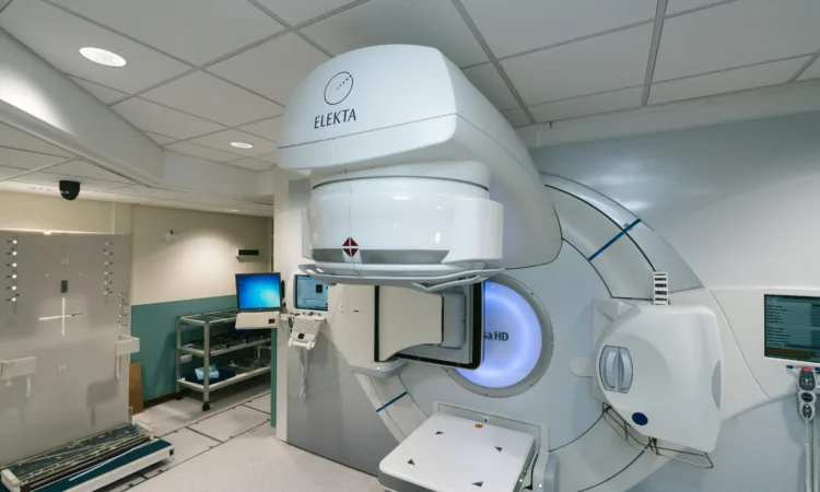 SDN and AI in hospital cybersecurity